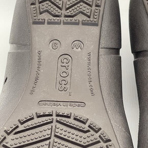 CROCS Cap Toe Bow Flat w/Bow Espresso Gold Relaxed Fit Women’s Size 9 - Picture 6 of 7